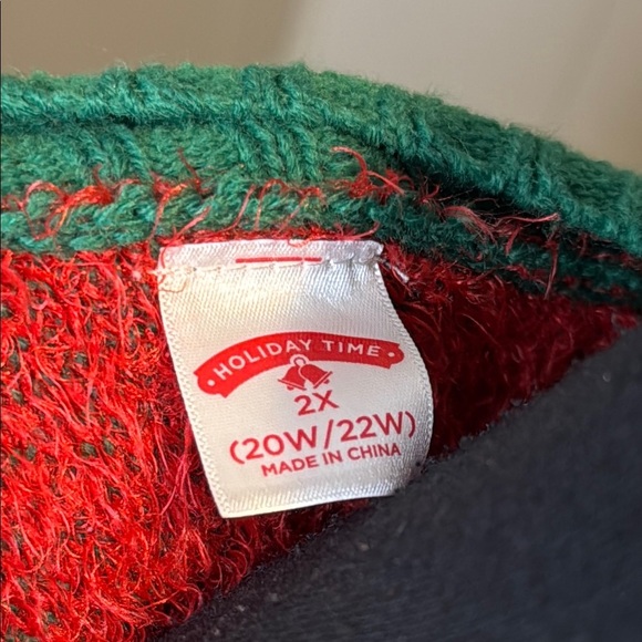 Holiday Time Women’s 2X 20W/22W Red and Green Dog Sweater - Picture 2 of 5